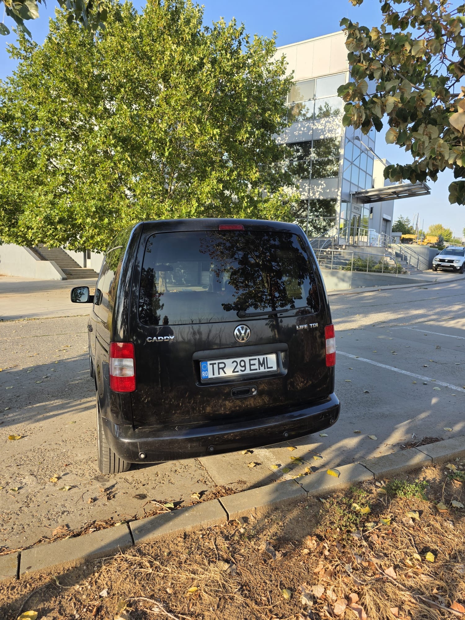 VW Caddy 1.9 TDI – vedere din spate