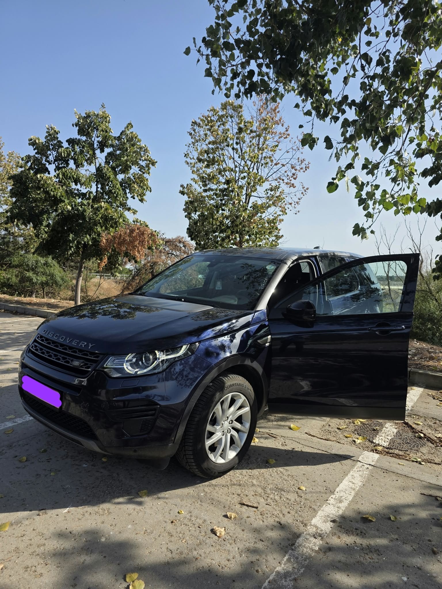 Land Rover Discovery Sport 2.0Td 4WD – vedere exterioară 1